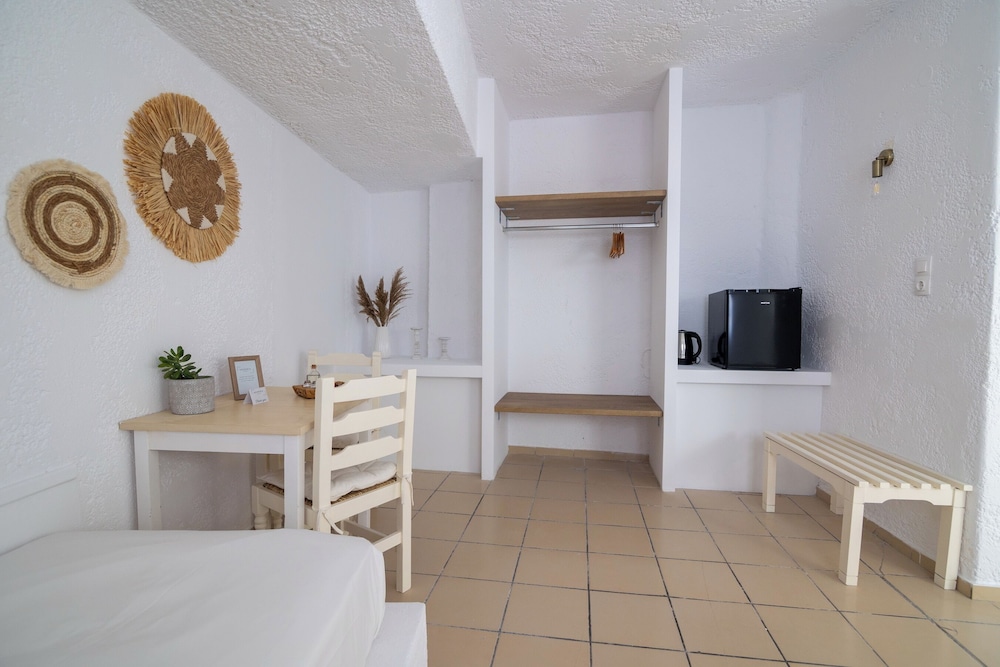 Apartment, 1 Bedroom, Courtyard View