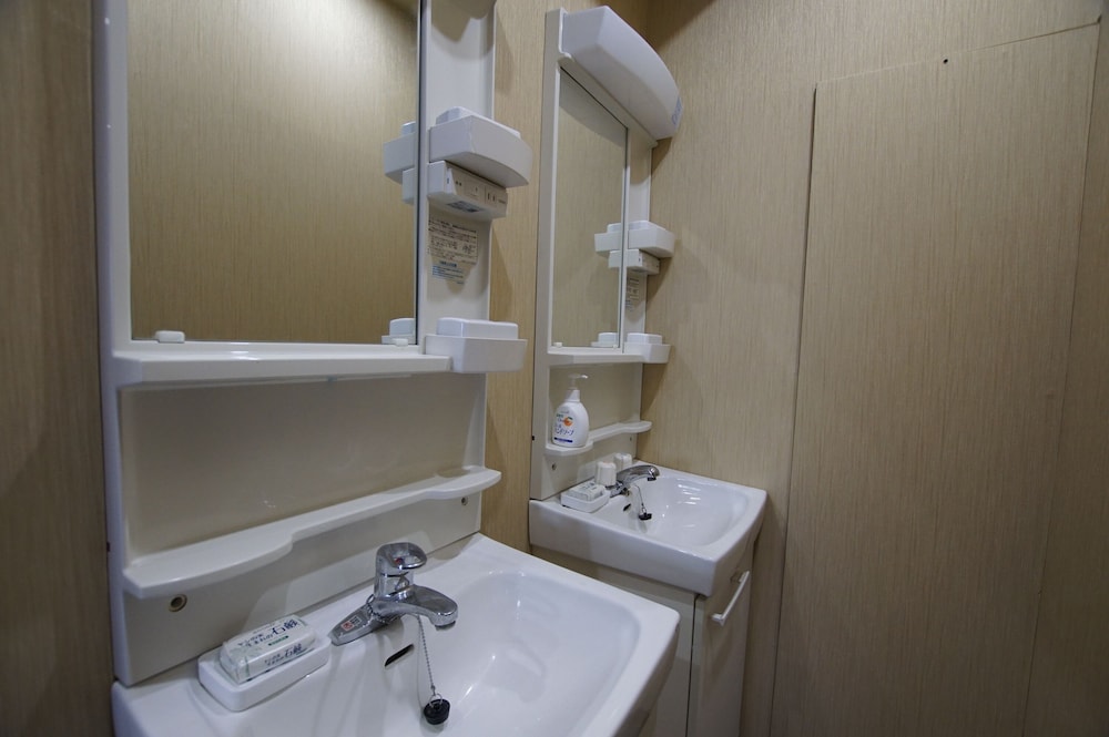 Triple Room, Shared Bathroom photo 1