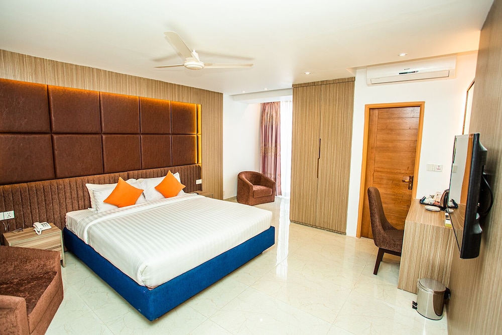 Royal Suite - Photo 3