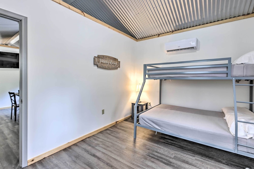 House (2 Bedrooms) photo 1