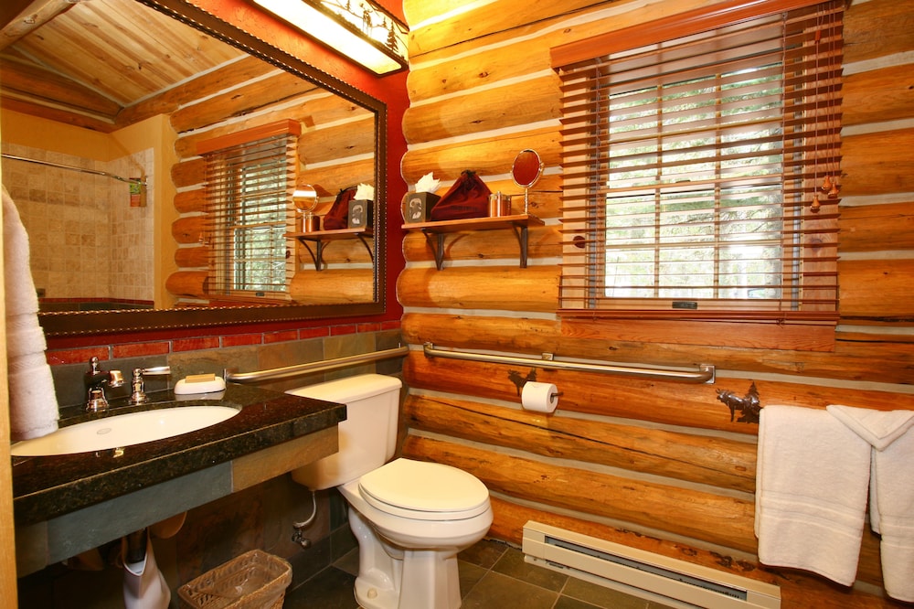 Duplex Cabin, 2 Queen Beds photo 2