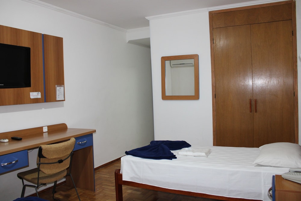 Twin Room, 2 Twin Beds photo 2
