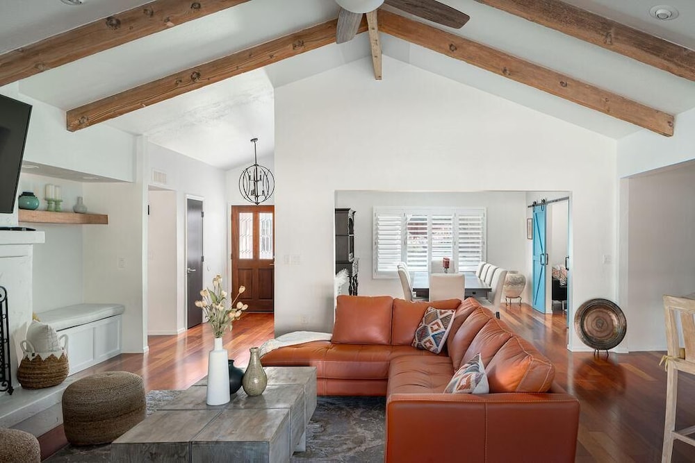 Redfield - Colorful Ranch Home - Must Visit, 사진 9