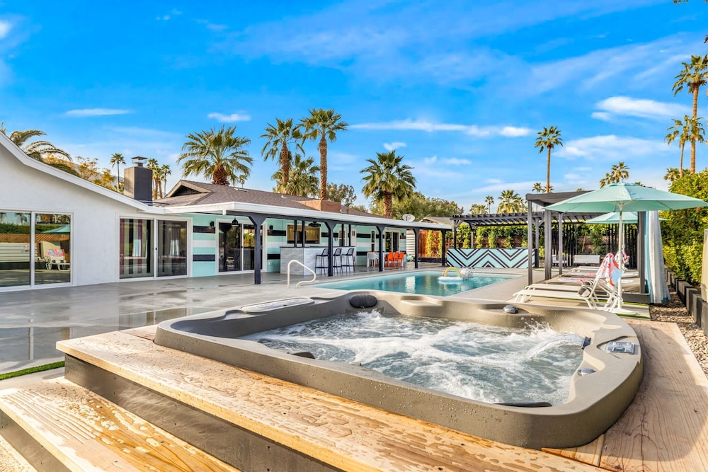 The Ritz - Luxury Home With Pool Speakeasy Bar, Billede 59