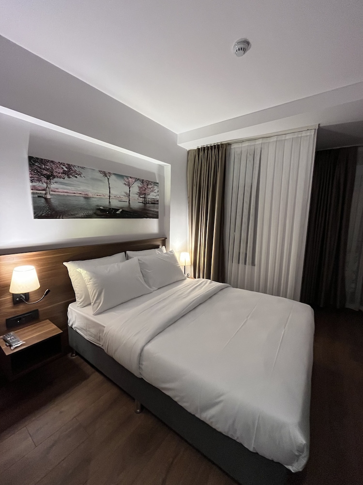 Classic Triple Room photo 2