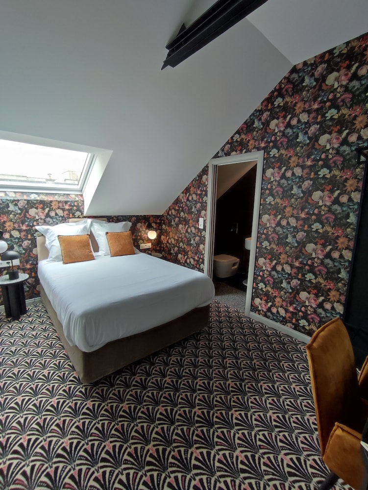 Standard Double Room - Photo 6