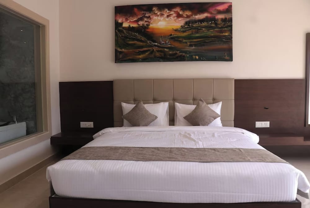 Deluxe Triple Room photo 3