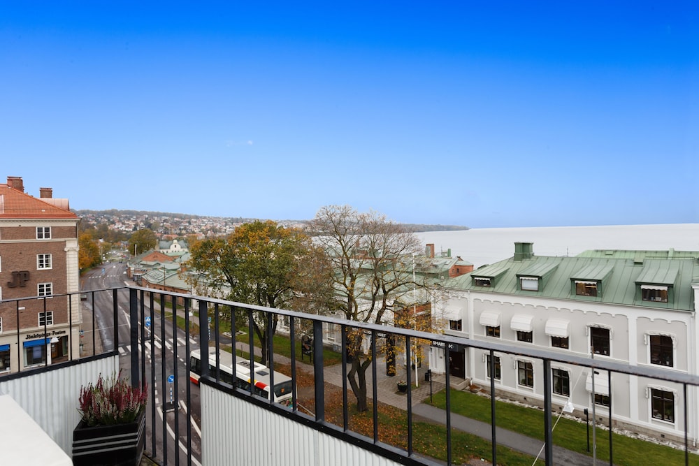 Deluxe Room, 2 Twin Beds, Balcony, Sea View - Photo 4