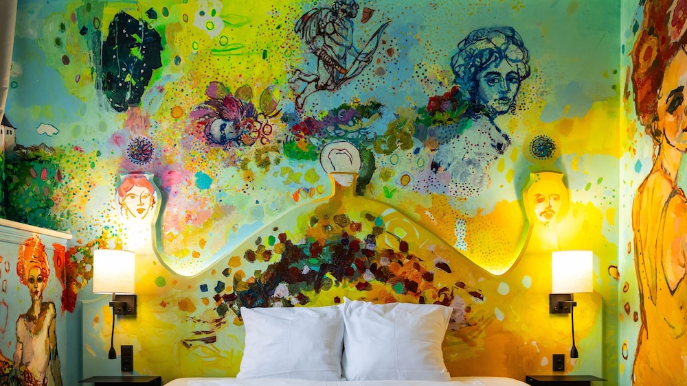 Gallery Double Room (Finn Birkelund)