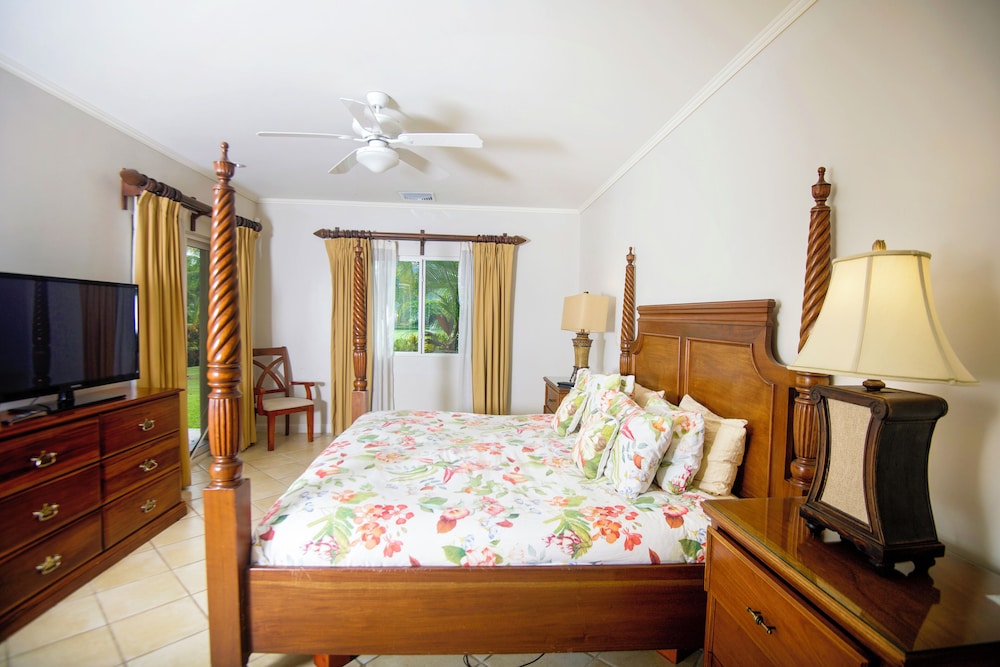 Deluxe Condo, 3 Bedrooms