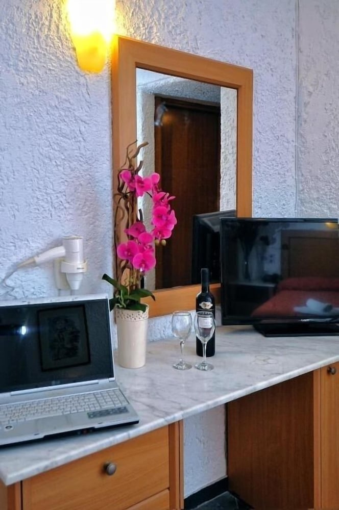 Standard Room, Garden View - Photo 4