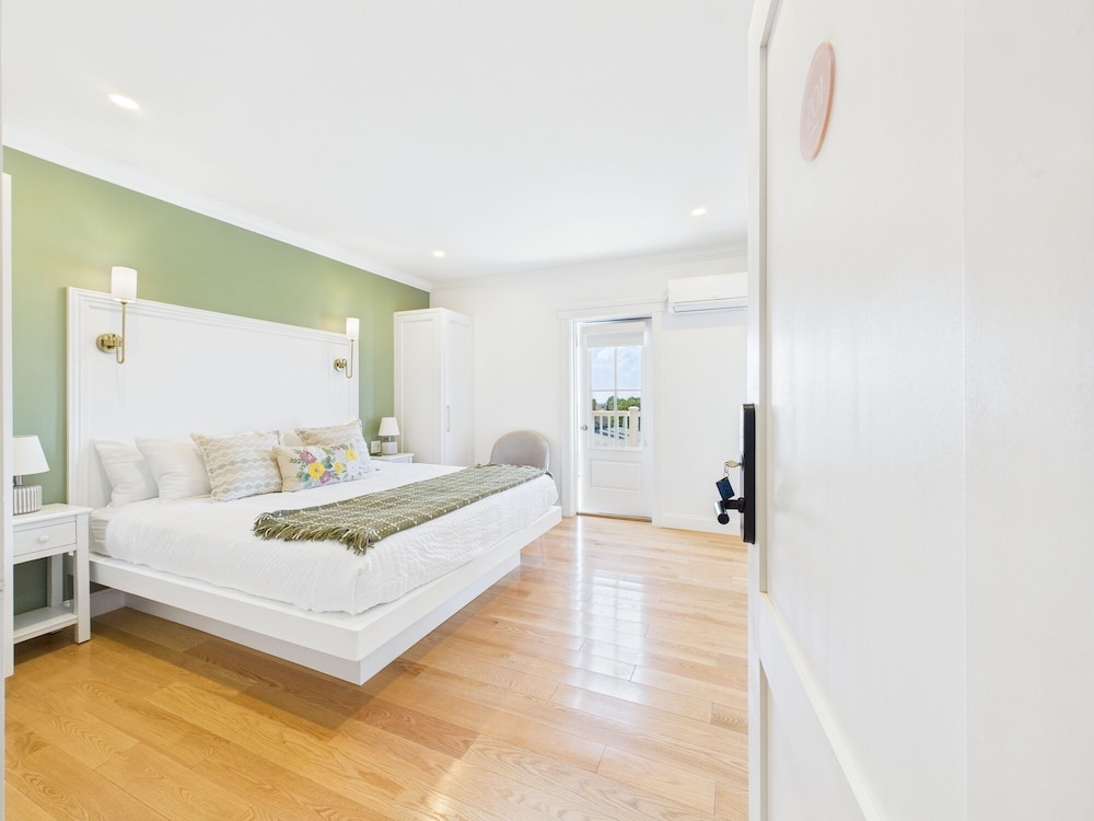 Room 201