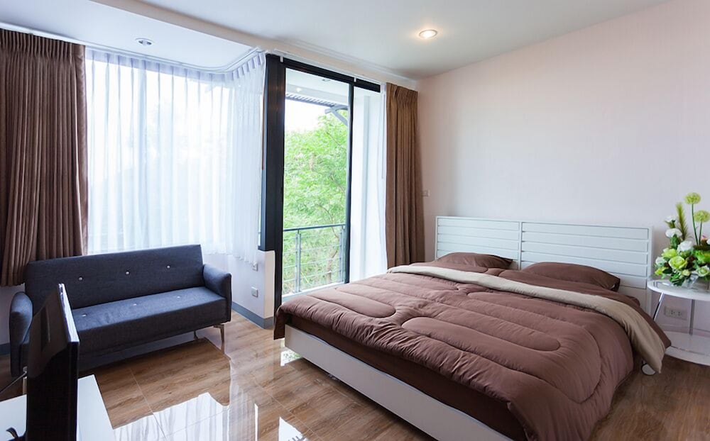 Side Room photo 1