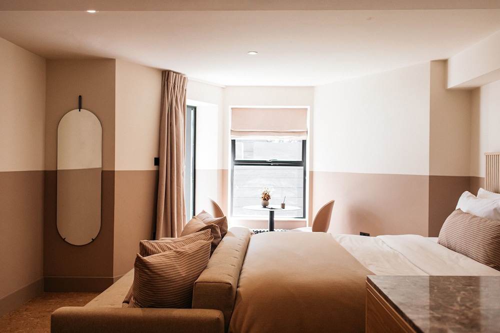 Family Room - Photo 1