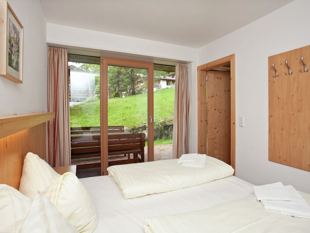 Classic House, 3 Bedrooms photo 1