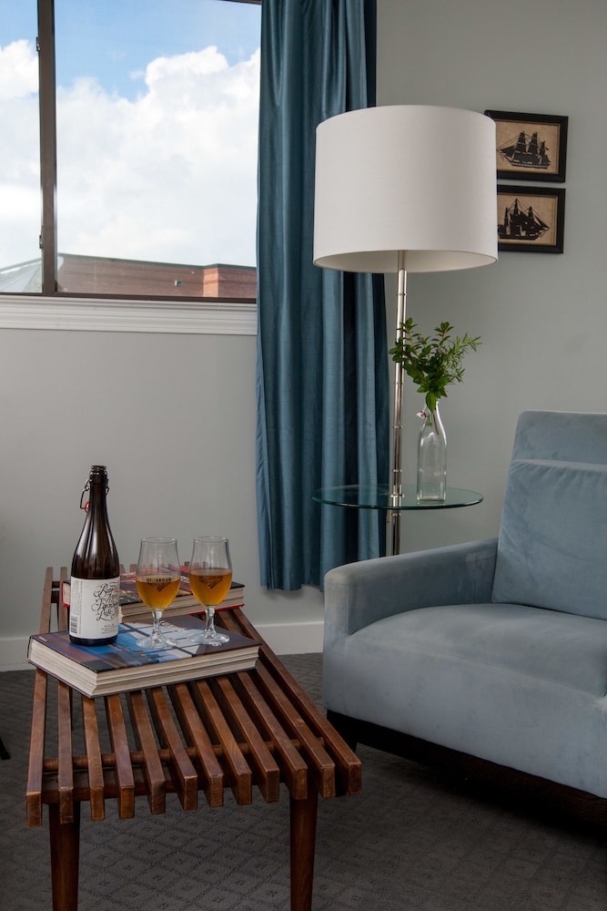 King Studio Suite photo 3