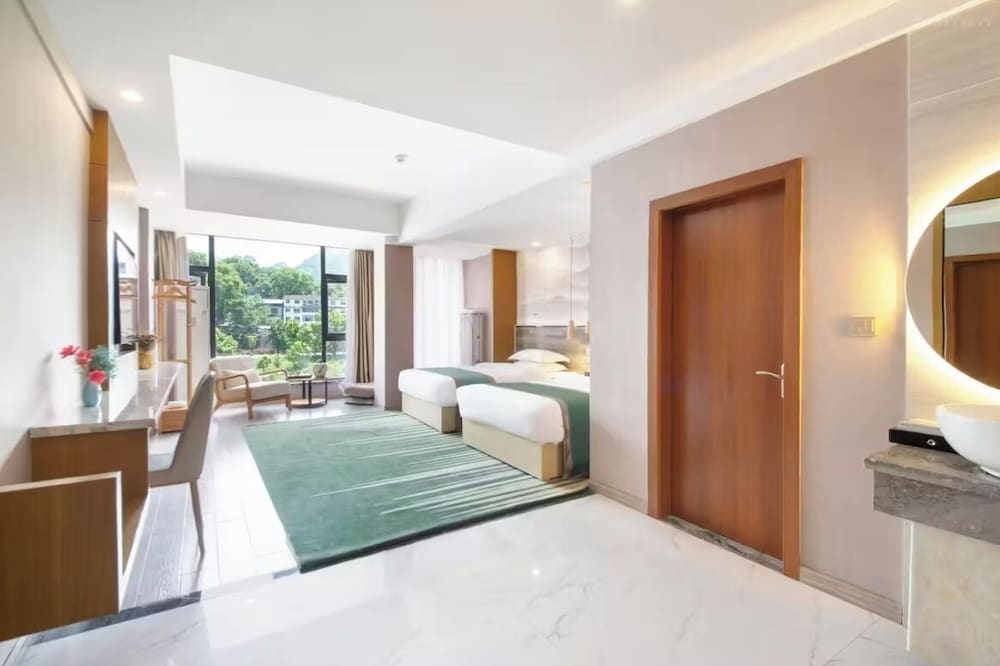Deluxe Double or Twin Room, Hill View photo 1