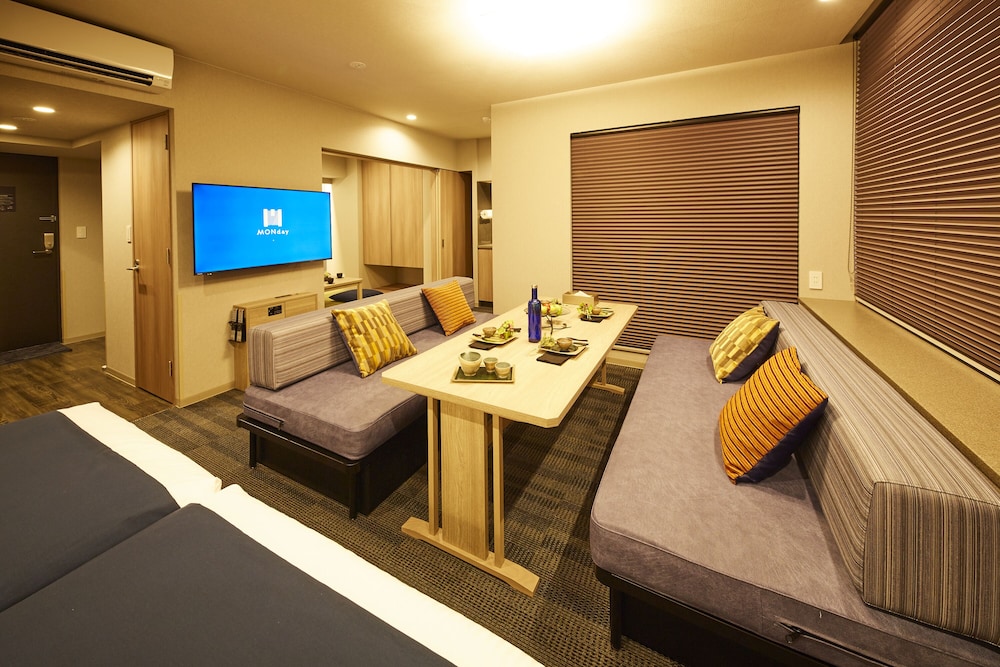 Grand Japanese Room