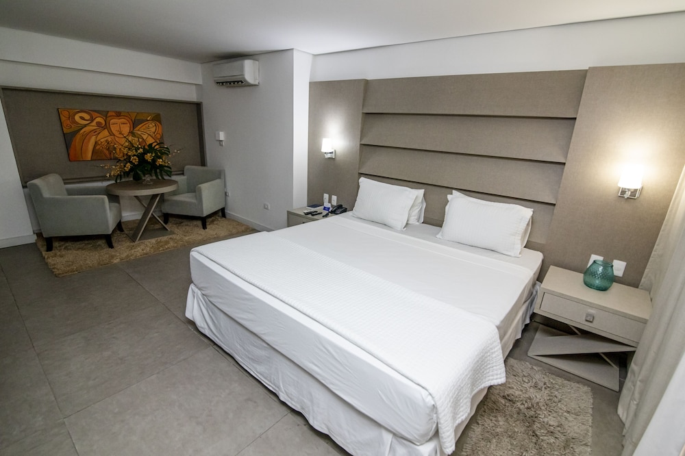 Suite Presidencial com Varanda Lateral e Jacuzzi