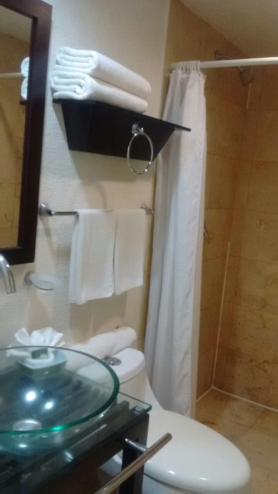 Double Room, 1 King Bed photo 3