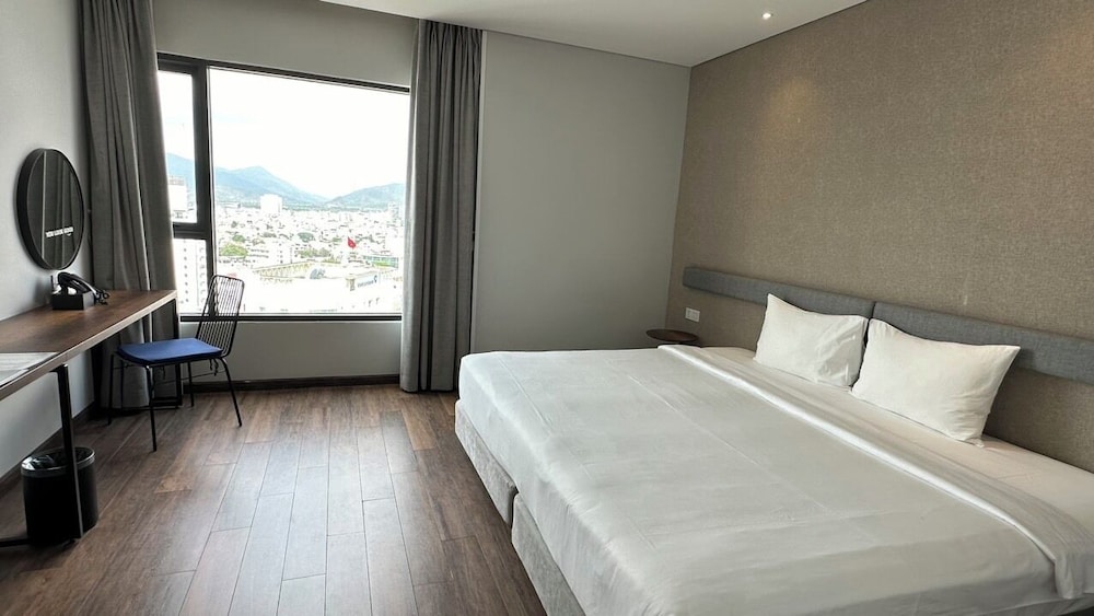 Deluxe Double or Twin Room, City View - Photo 2