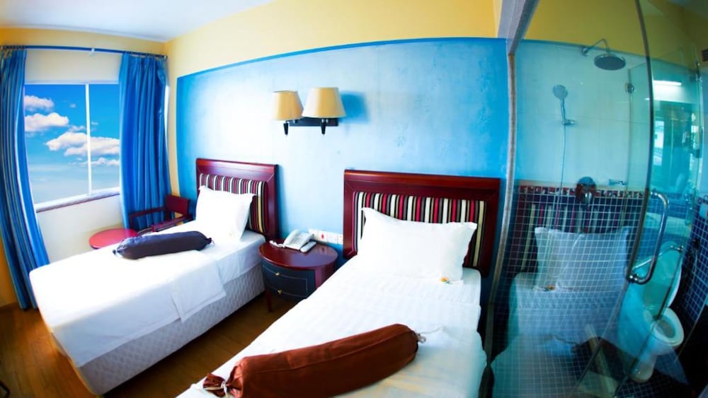 Standard Twin Room photo 3