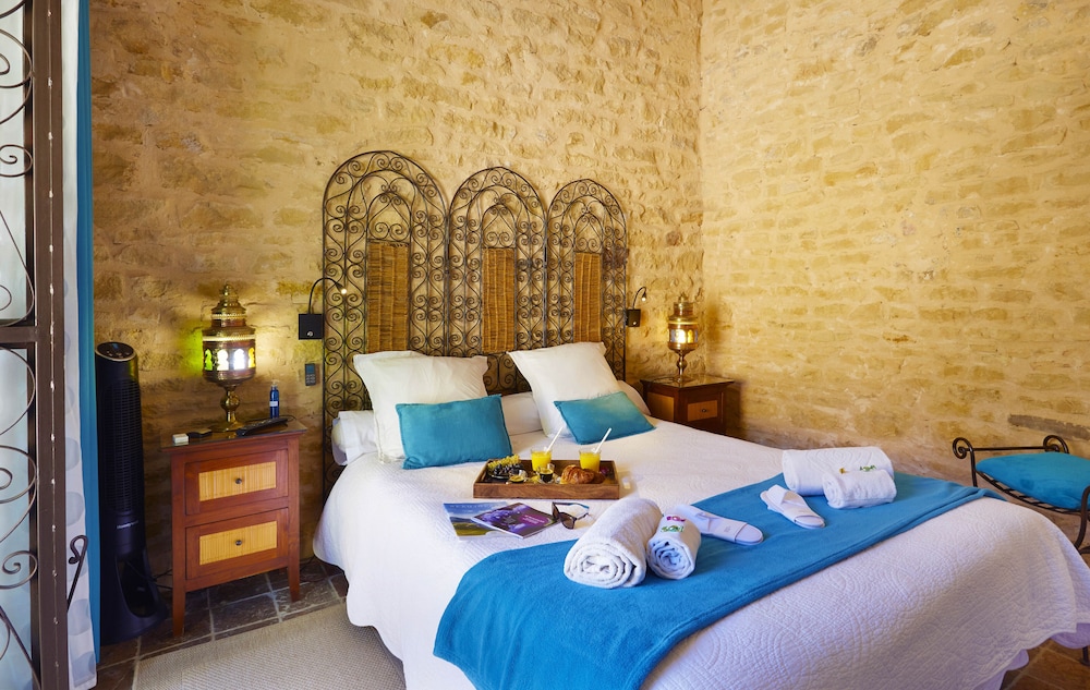 Classic Double Room (Les Cypres)