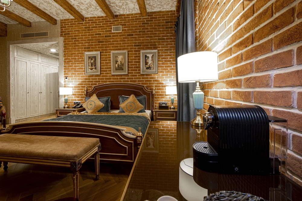 Deluxe Double or Twin Room - Photo 5