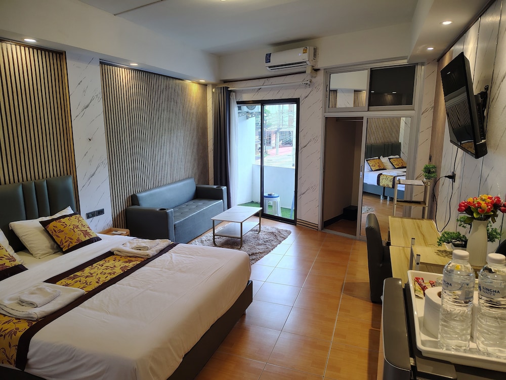 Superior Shared Dormitory, City View