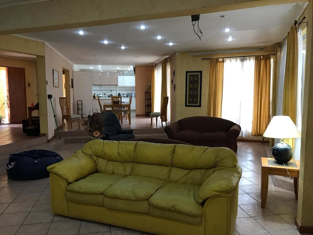 Family House, 4 Bedrooms, Accessible, Garden View photo 2