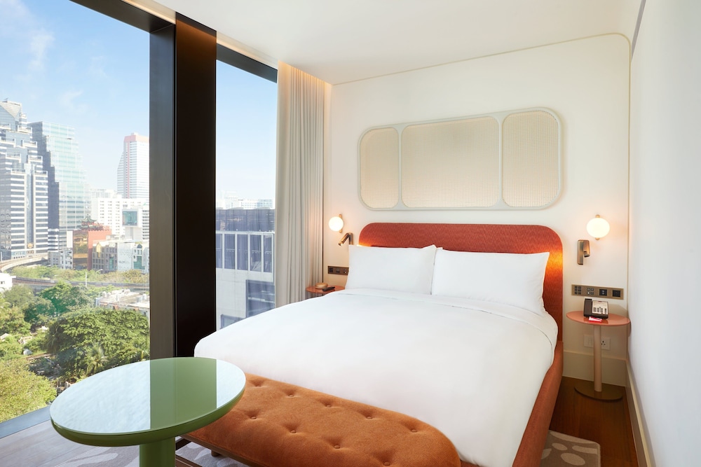Standard Room, 1 King Bed