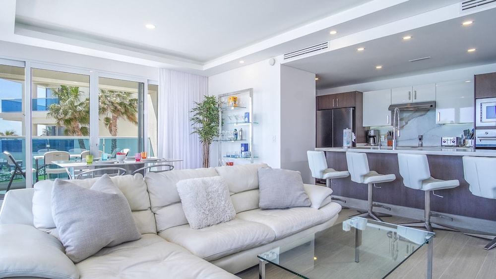 Condo, Multiple Beds, Balcony, Ocean View (Encantame Towers Verano 205)