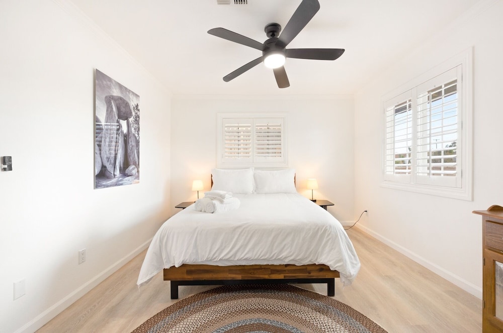 House, 2 Bedrooms photo 1