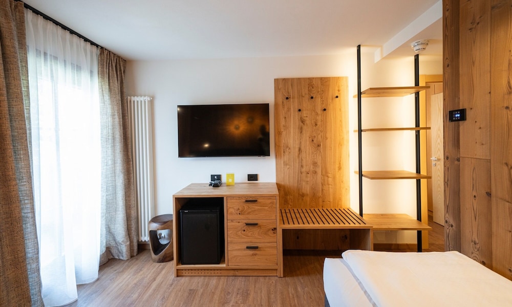 Superior Suite - Photo 2