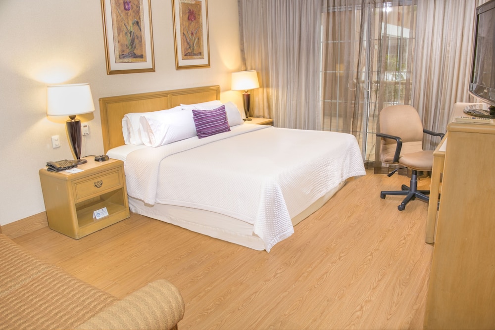 Standard Room - Photo 7