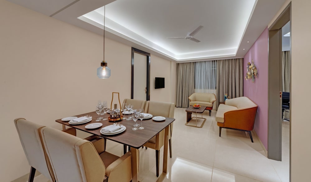 Hazel Suite photo 3