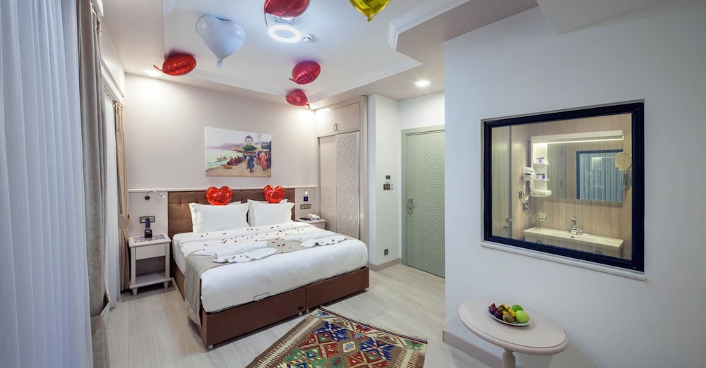 Superior Double or Twin Room photo 3