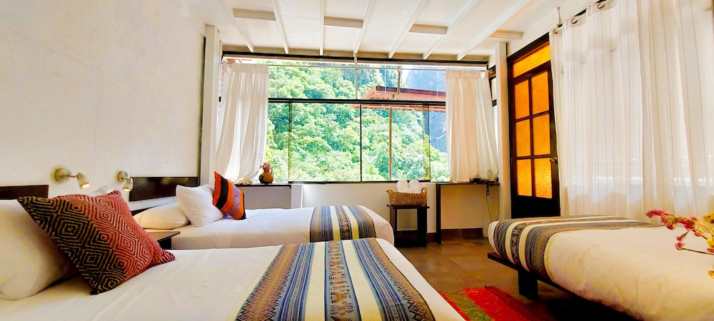 Quadruple Room, Mountain View