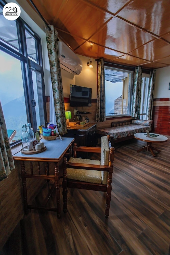 Panoramic Room photo 2