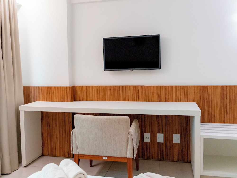 Deluxe Apartment, City View photo 2