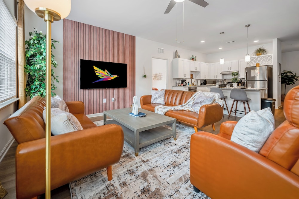 Luxurious Apartments - Pool Gym Bikes, Photo 38
