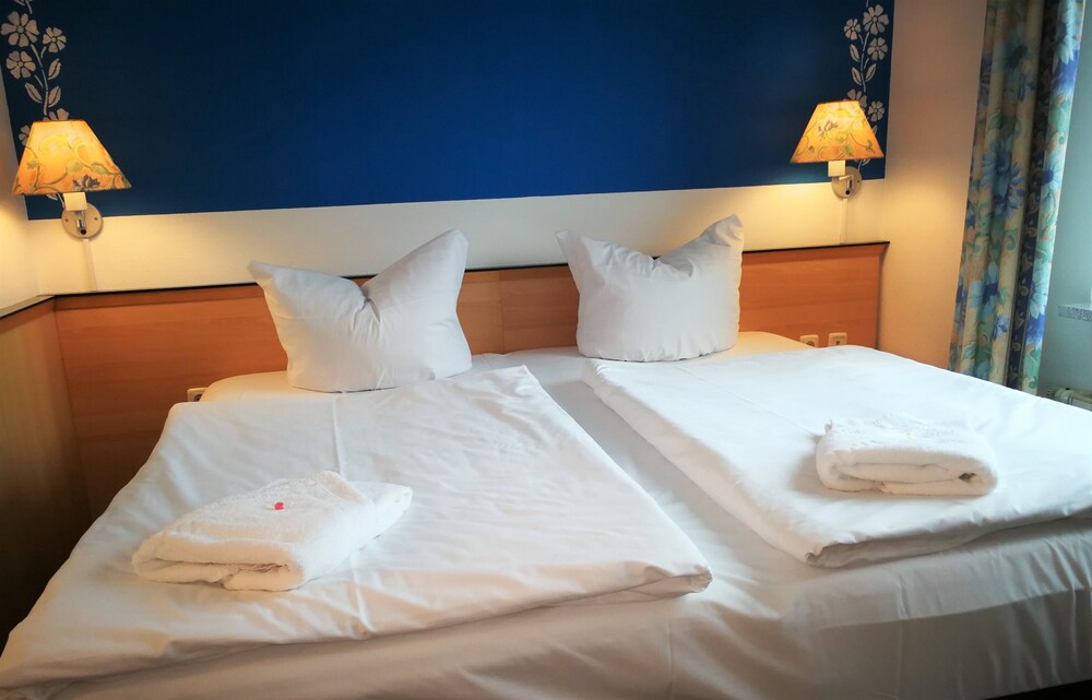 Standard Double Room photo 3