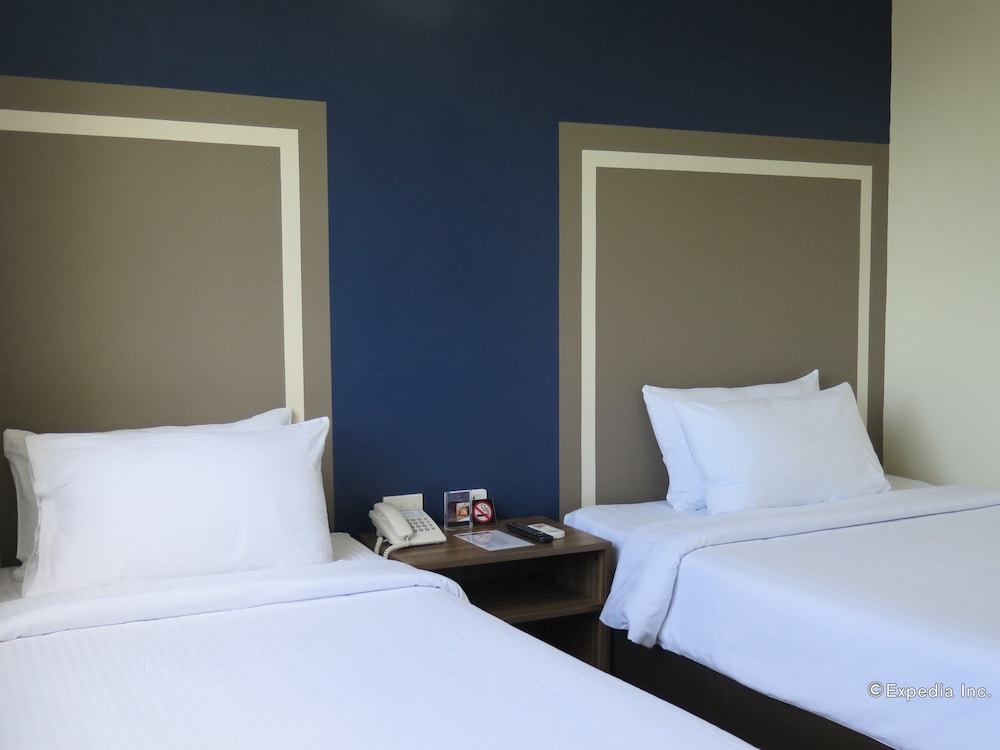 Deluxe Triple Room photo 2