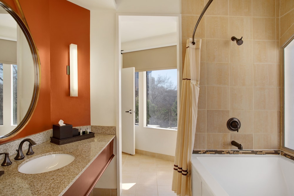 Junior Suite, 1 King Bed (Garden Tub for 2, Alamo View) thumbnail 6