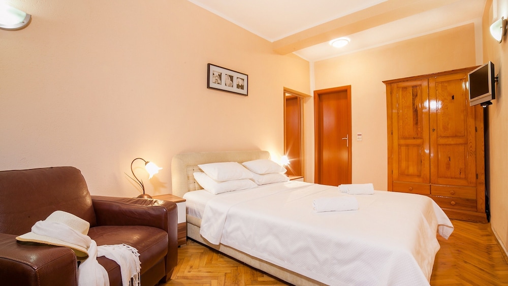 Romantic Apartment photo 1