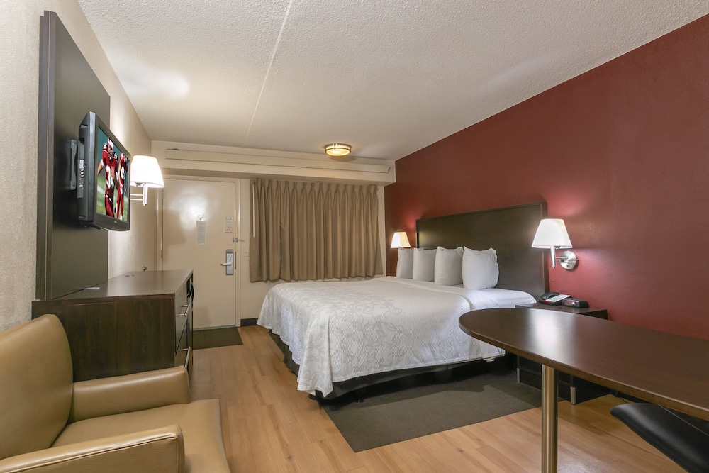 Superior Room, 1 King Bed (Smoke Free) - Photo 5