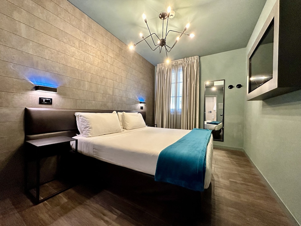 Deluxe Double Room photo 3