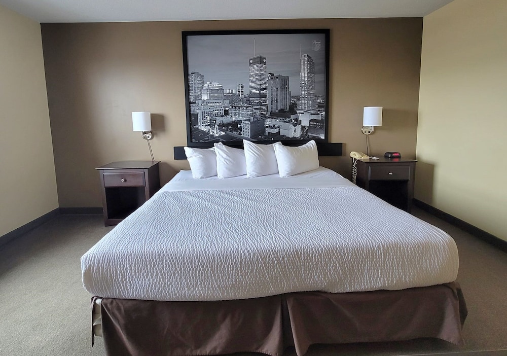 Standard Room, 1 King Bed photo 2