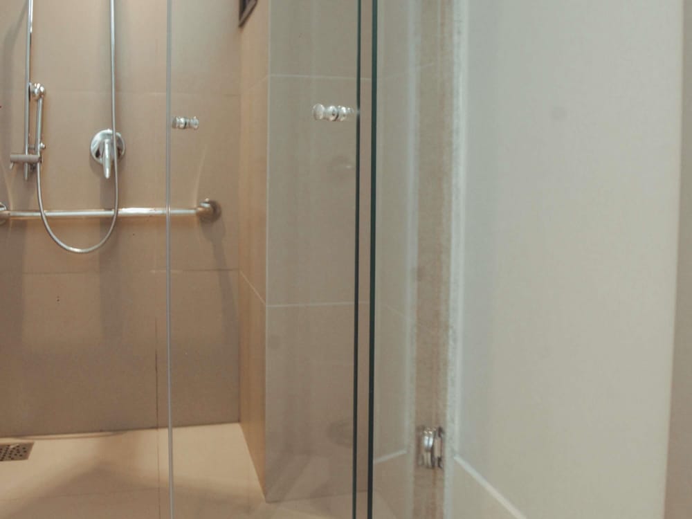 Executive Apartment, 1 King Bed, Accessible, Balcony - Photo 7