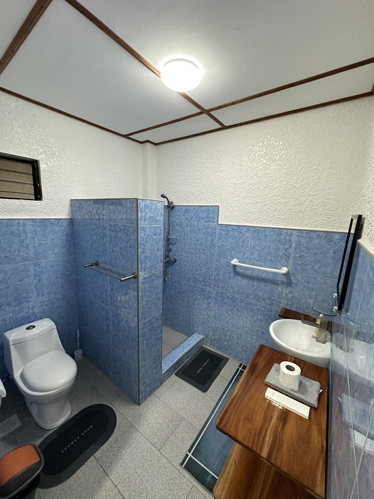 Queen Room Deluxe photo 2